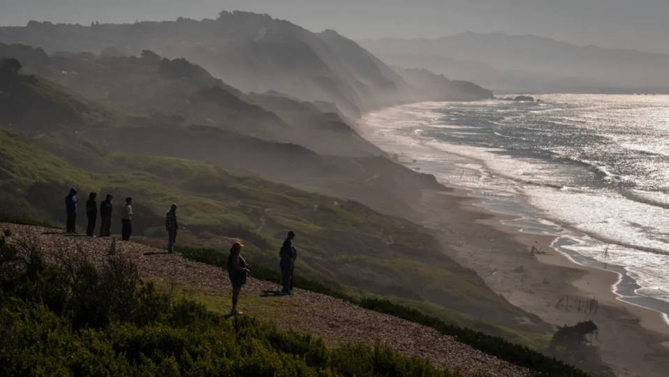 لە ئەمریکا هۆشداری تسۆنامی دەدرێت